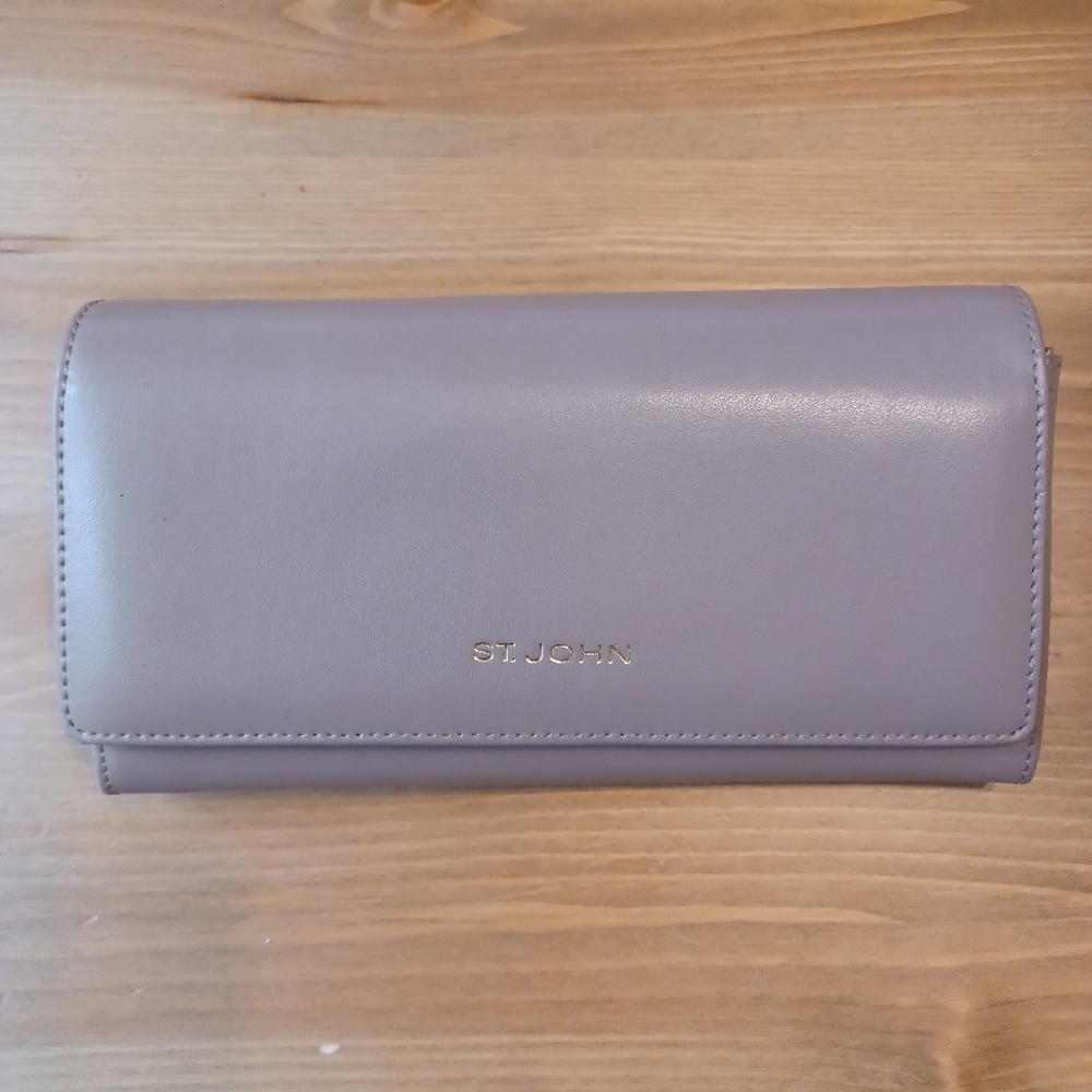St. John Wallet Tan color with silver accents